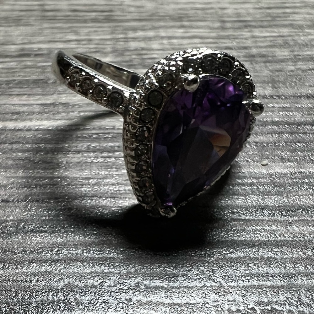 Pear shaped Costume Ring